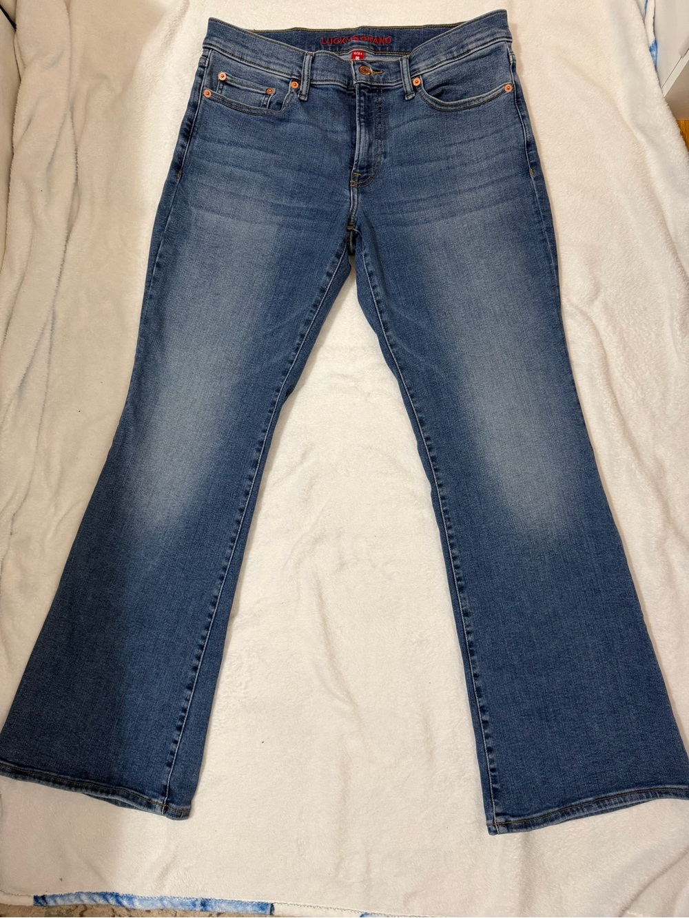 Lucky Brand Mid Rise Flare jeans women’s size 10